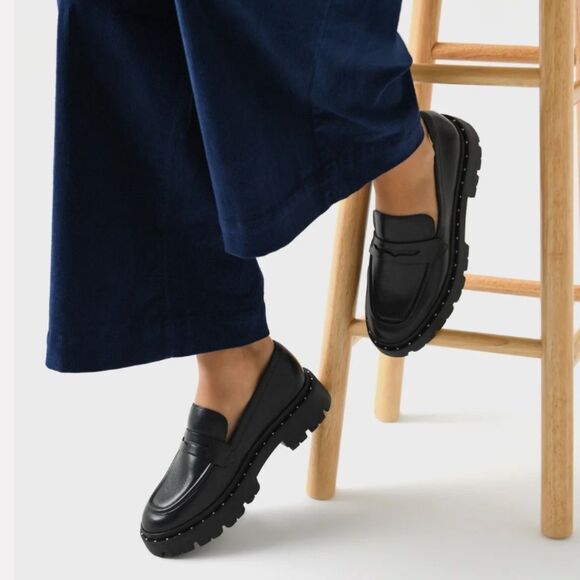 WOMEN'S SCHUTZ CHRISTIE STUDS LEATHER LOAFER BLACK 7.5 - Picture 2 of 6